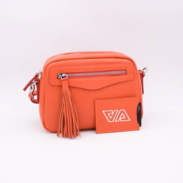 Sac bandoulière en cuir pompon orange orange .