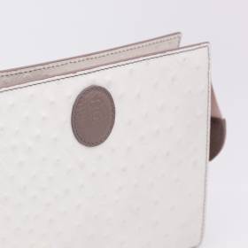 Trousse en cuir façon autruche écru taupe