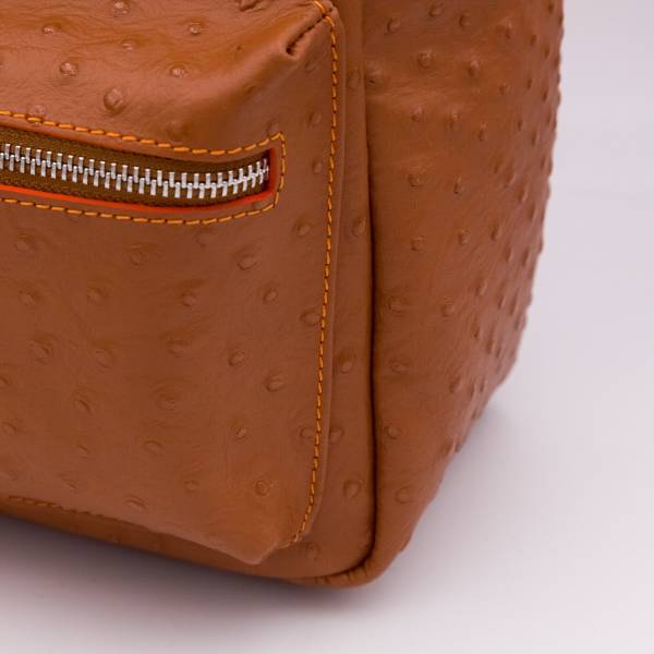 Sac à dos en cuir façon autruche noisette orange