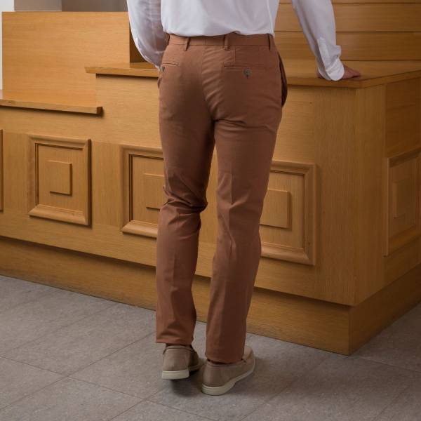 Pantalon gabardine en coton havane