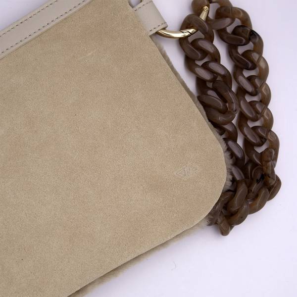 Pochette à main en mouton crème