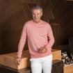Pull col rond en coton et cashmere corail . .