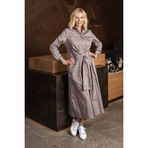 Robe longue ceinturée en coton taupe