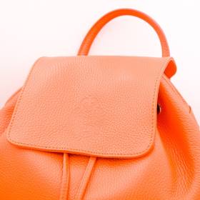 Sac à dos cuir avec poches à rabats orange