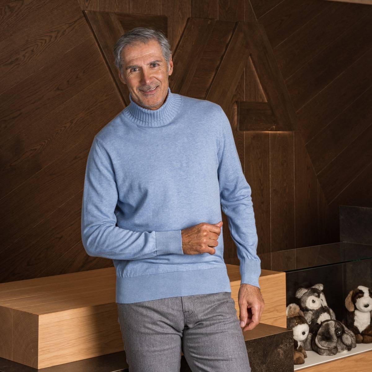 Pull col roulé en coton bleu gris