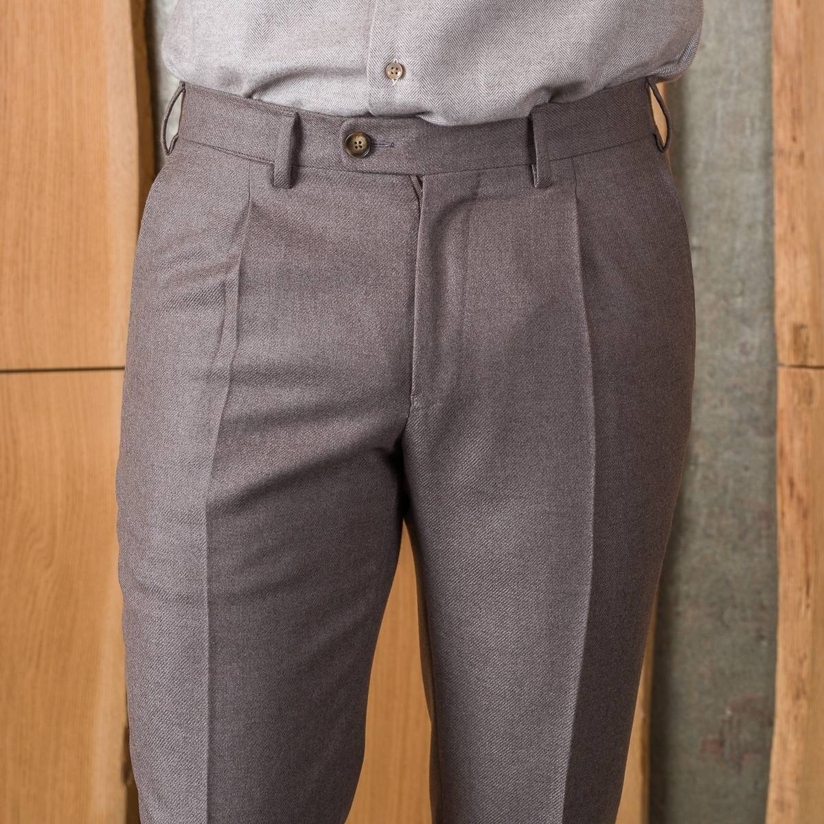 Pantalon à pinces tissu laine/cashmere marron glacé