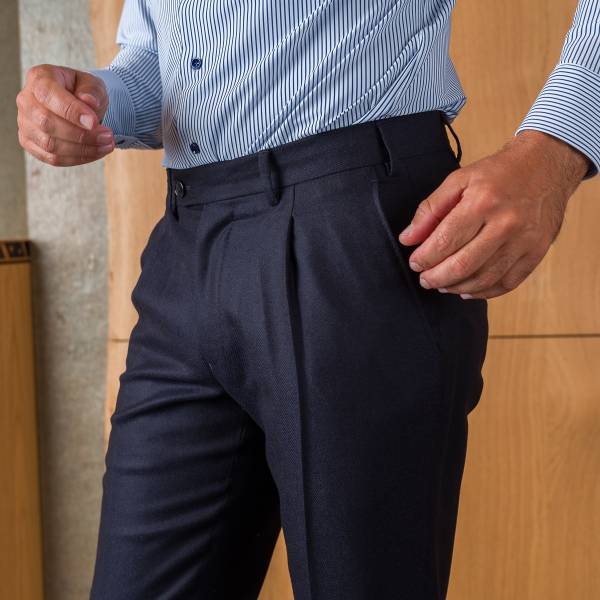 Pantalon à pinces tissu laine/cashmere marine