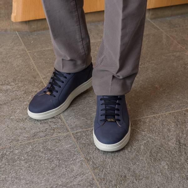 Baskets sneakers en nubuck dark blue . .