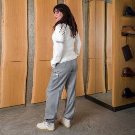 Pantalon cargo en cashmere gris