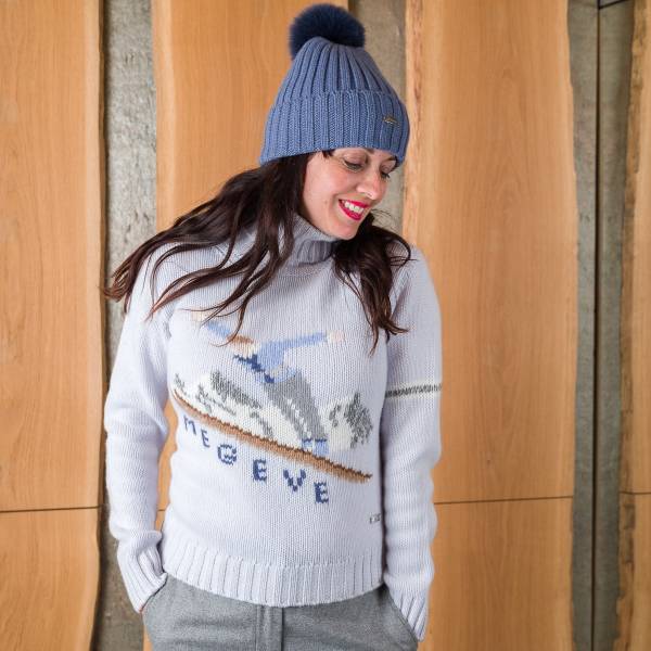 Pull col roulé skieur Megève cashmere bleu céleste