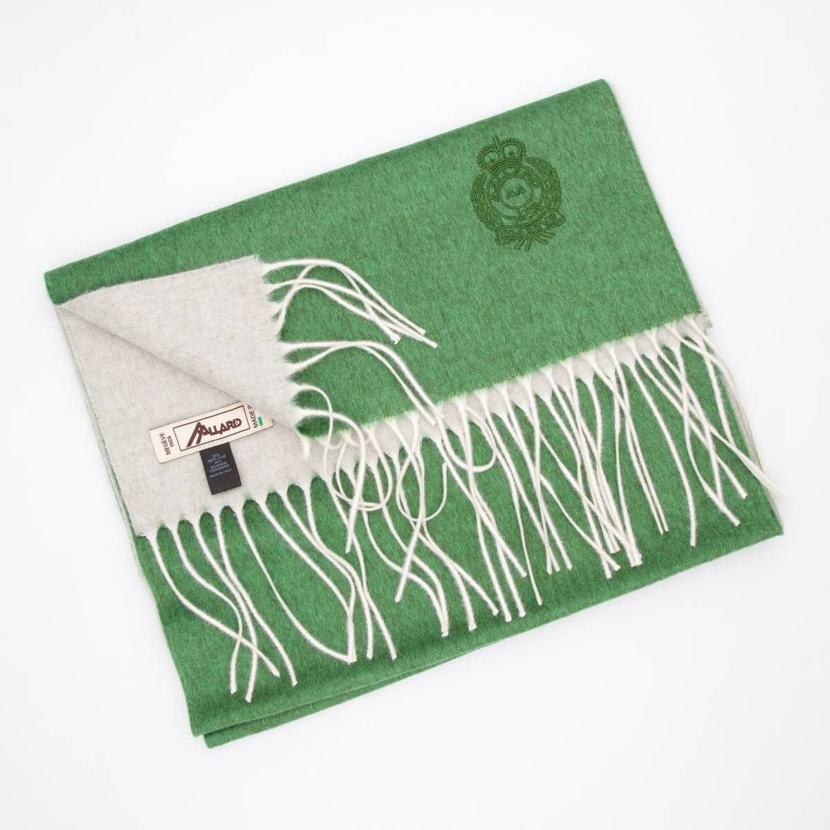 Echarpe bicolore en soie et cashmere sauge perle .