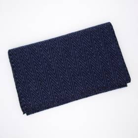 Echarpe chevrons en cashmere dark blue denim .