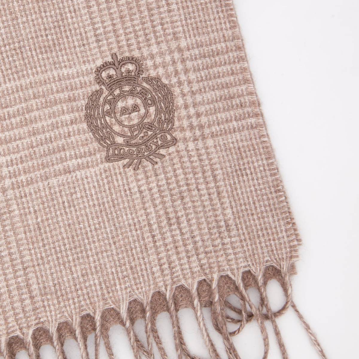 Echarpe réversible en soie et cashmere taupe beige .