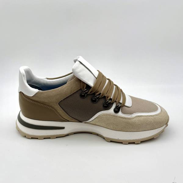 Sneakers bimatière en cerf taupe kaki .