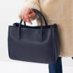 Sac à main cabas en cuir grainé navy navy