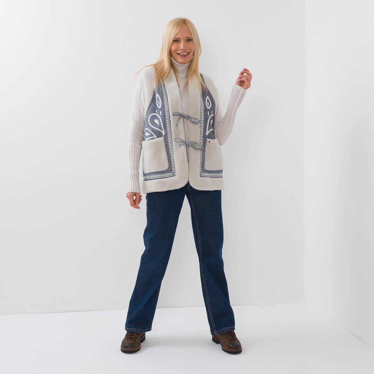 Gilet sans manches brodé mouton denim écru