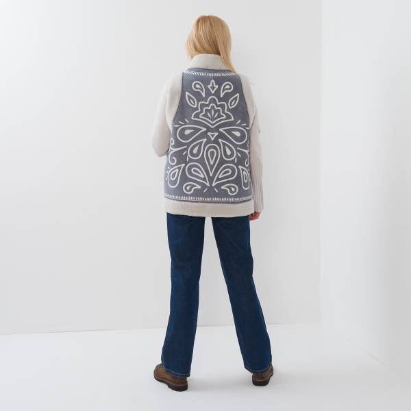 Gilet sans manches brodé mouton denim écru