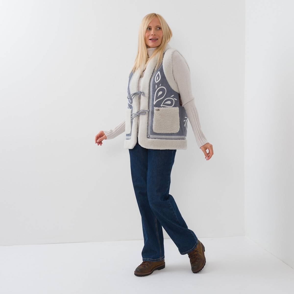 Gilet sans manches brodé mouton denim écru