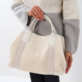 Sac cabas en mouton grand modèle écru . .
