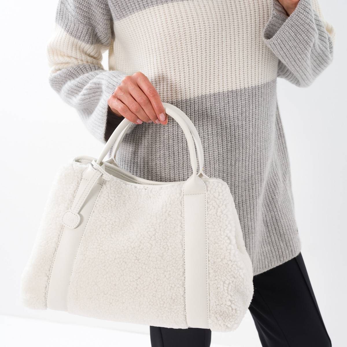 Sac cabas en mouton grand modèle bianco . .