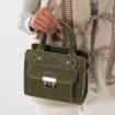 Sac mini cubo en cuir dark olive beige .