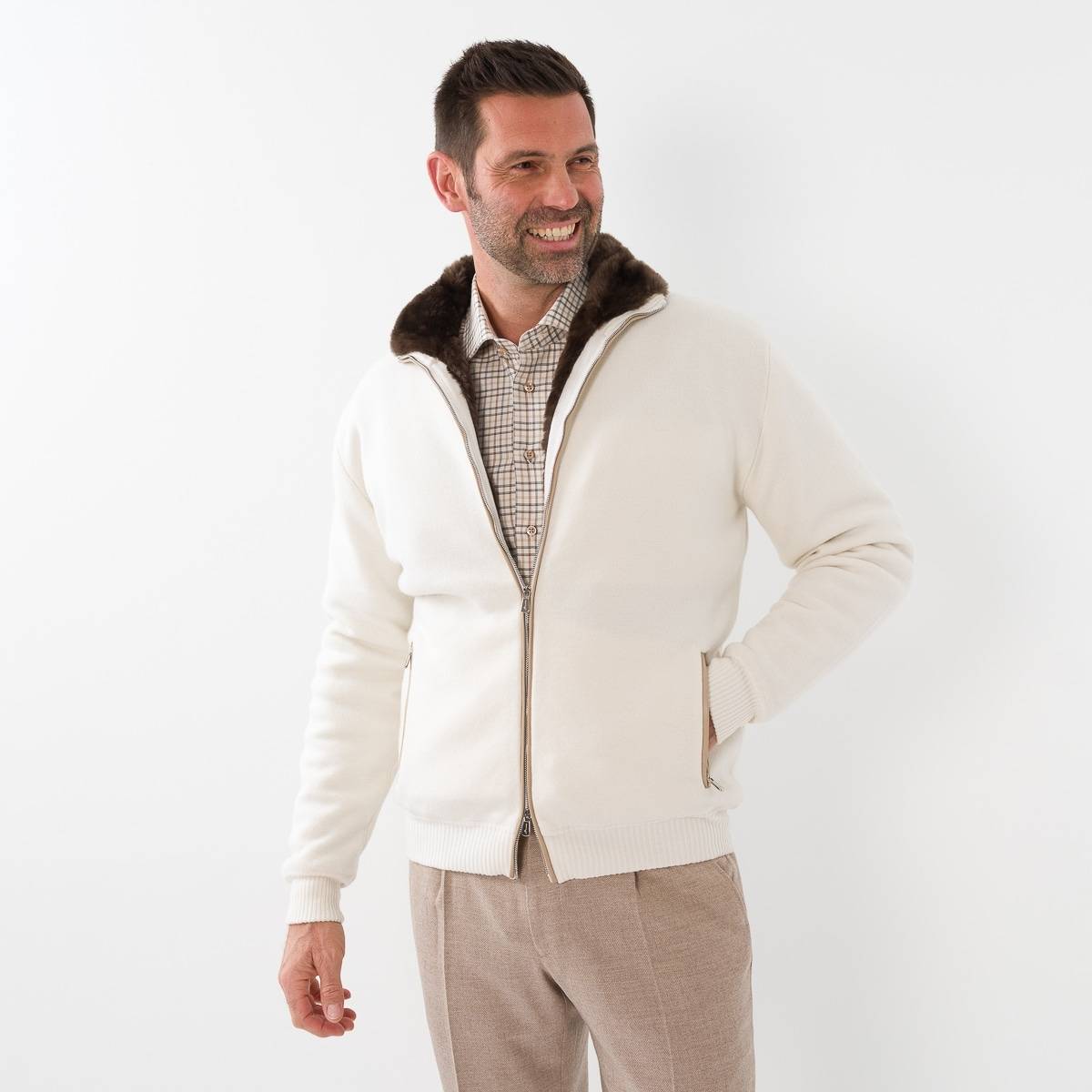 Gilet zippé avec col en castor écru