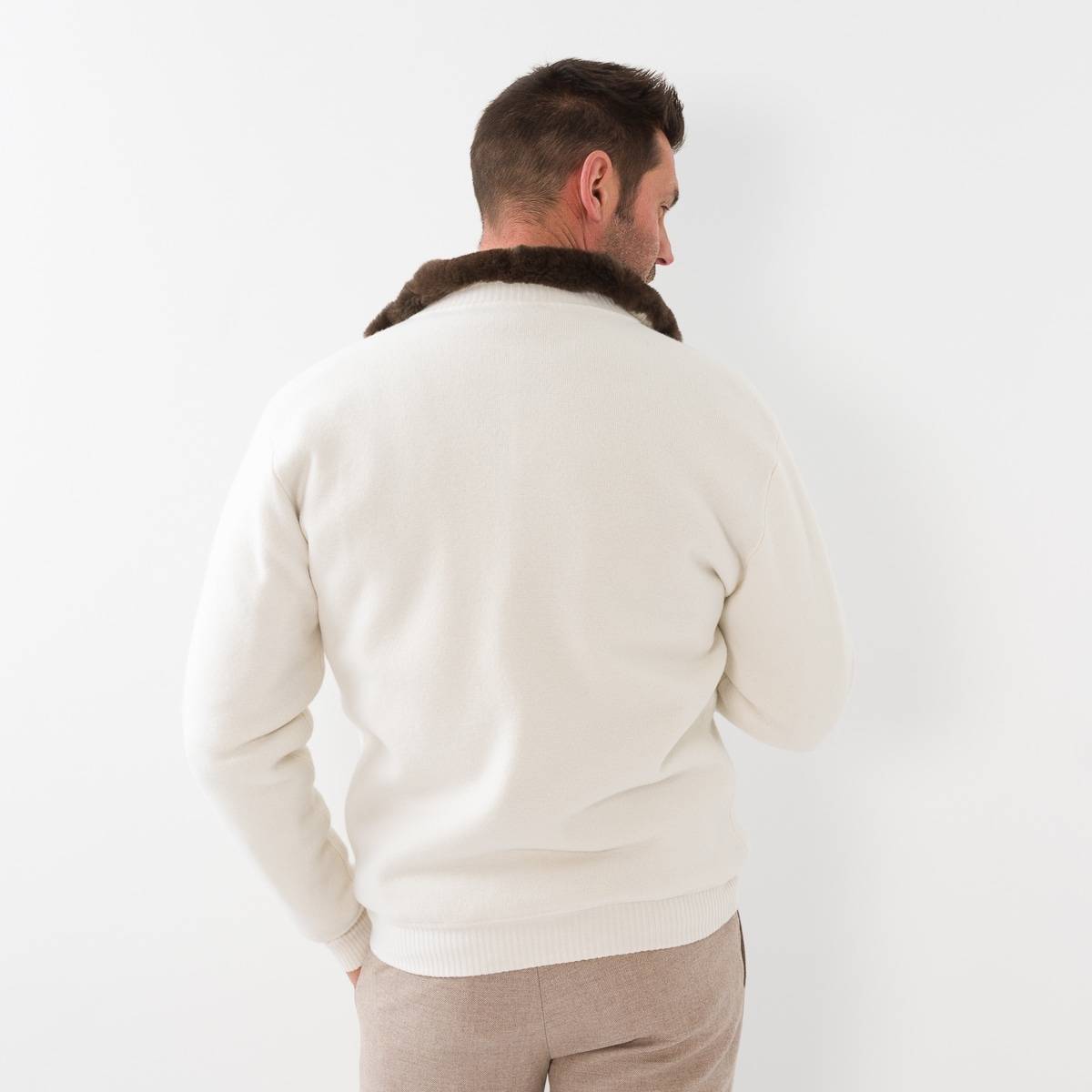 Gilet zippé avec col en castor écru