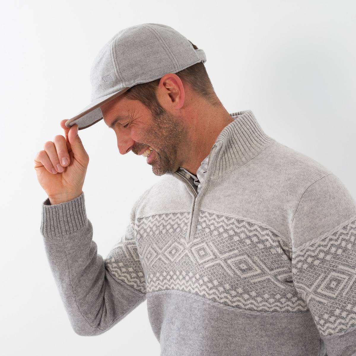 Pull zippé en cashmere motif intersia souris écru