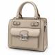 Sac mini cubo en cuir beige taupe . Sac mini cubo en cuir beige taupe .