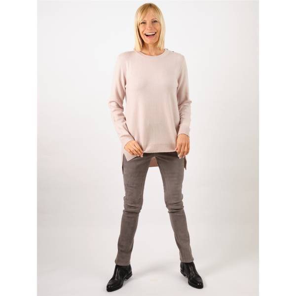 Pull cashmere épaule boutonnée poudre